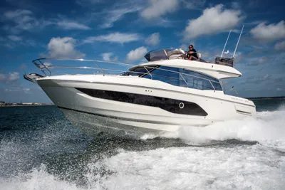 2025 Prestige 420