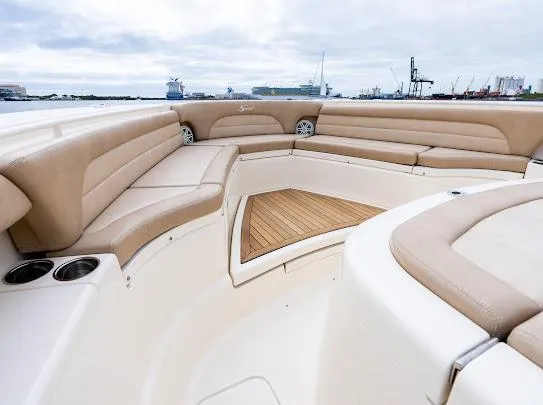  Yacht Photos Pics Bow Seating