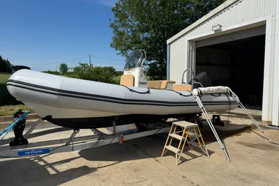 2021 Bombard Sunrider 650