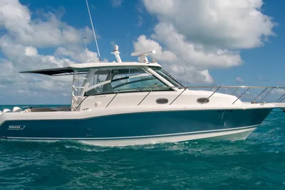 Boston Whaler 345 Conquest