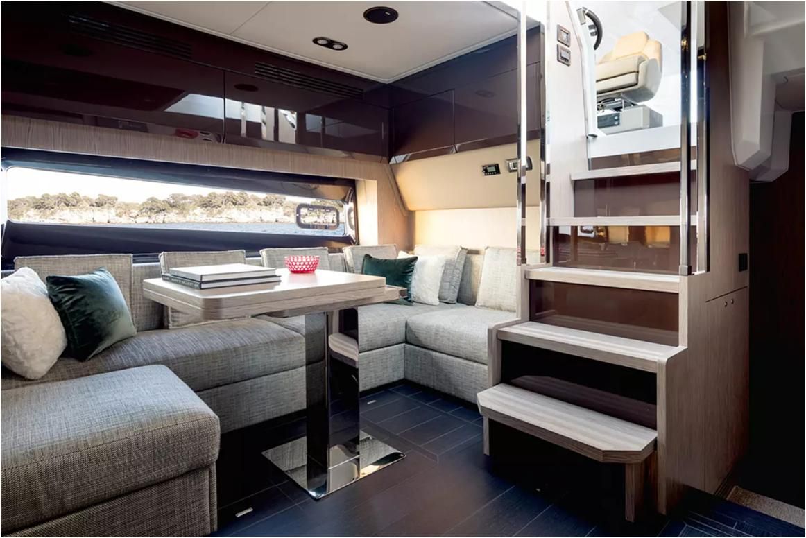 2018 Azimut 53 