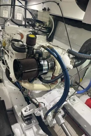 Cazadora Yacht Photos Pics B-Series 5.9 Cummins