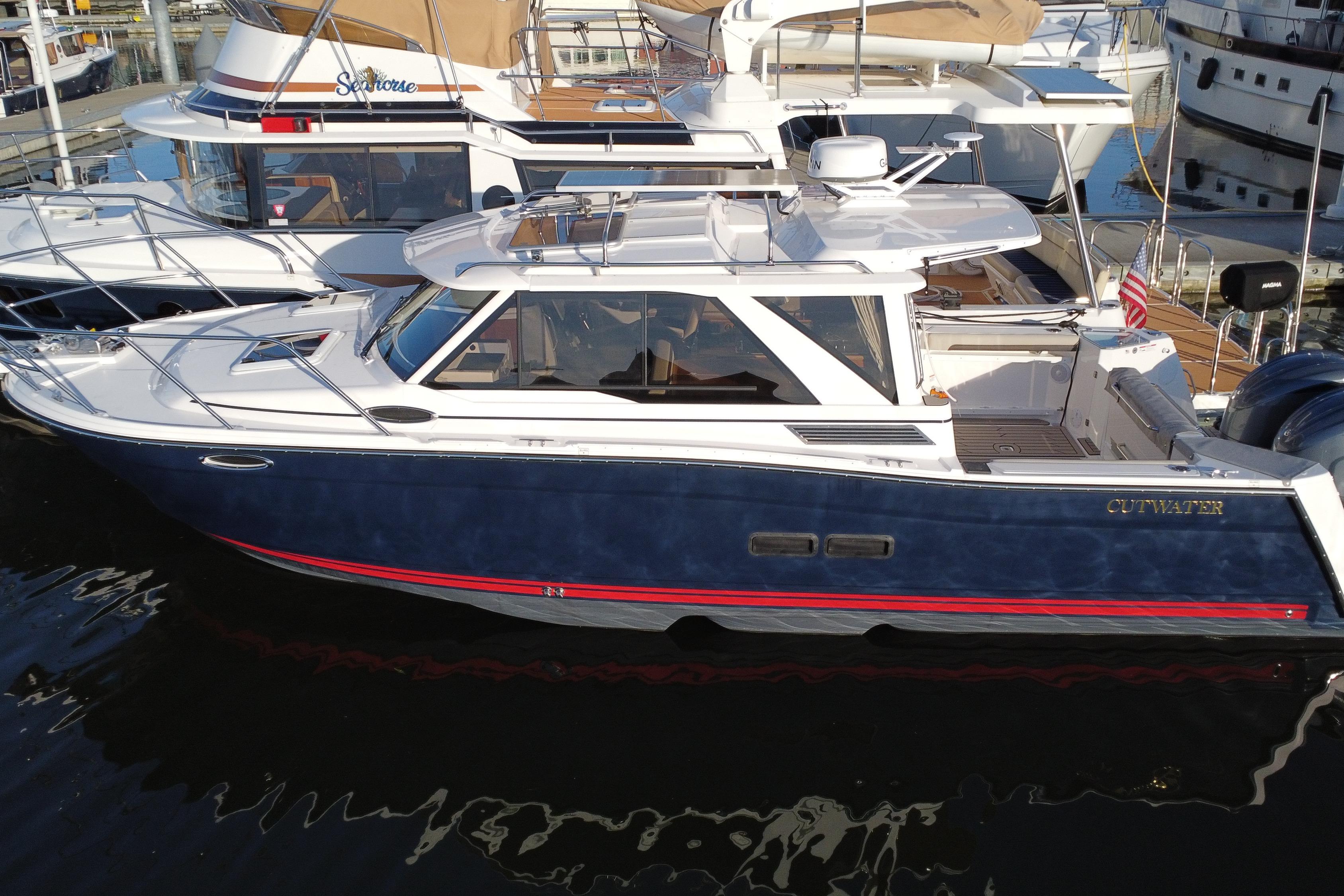 Cutwater C-288 Coupe