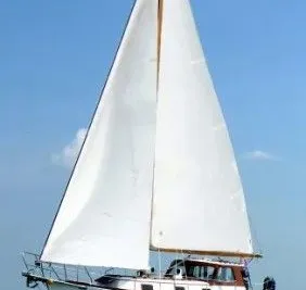 1978 Cheoy Lee Offshore 32 pilothouse
