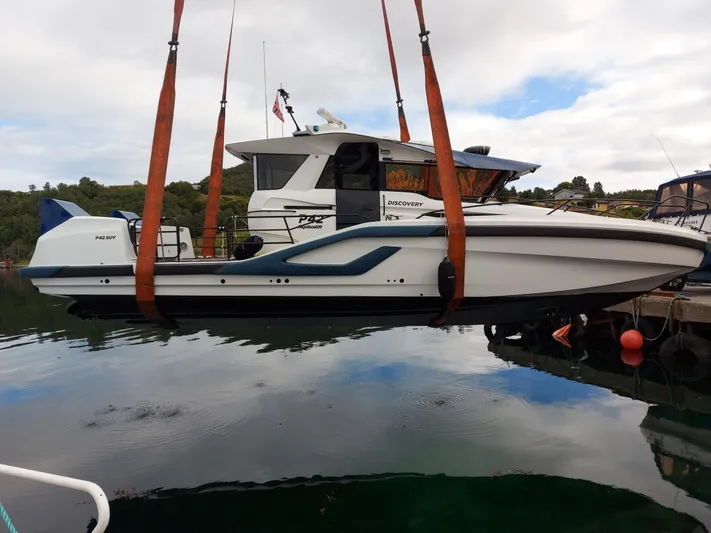  Yacht Photos Pics Hydrolift Patrol 42 Discover