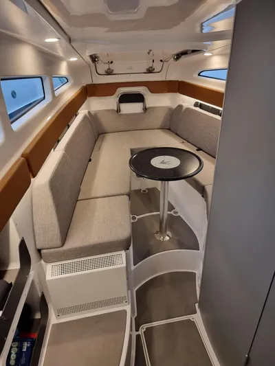  Yacht Photos Pics Hydrolift Patrol 42 Discover