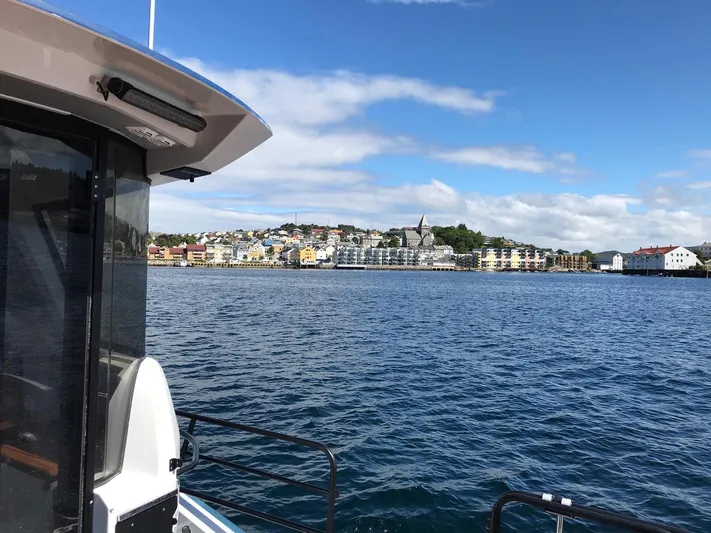  Yacht Photos Pics Hydrolift Patrol 42 Discover