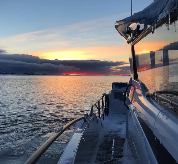  Yacht Photos Pics Hydrolift Patrol 42 Discover