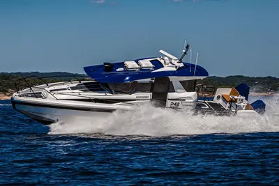 2021 Hydrolift Patrol 42 Discover