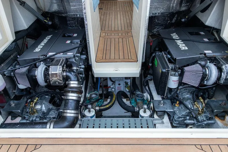 Days Like This Yacht Photos Pics 