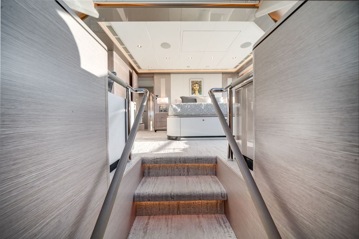 2022 Ocean Alexander 106 