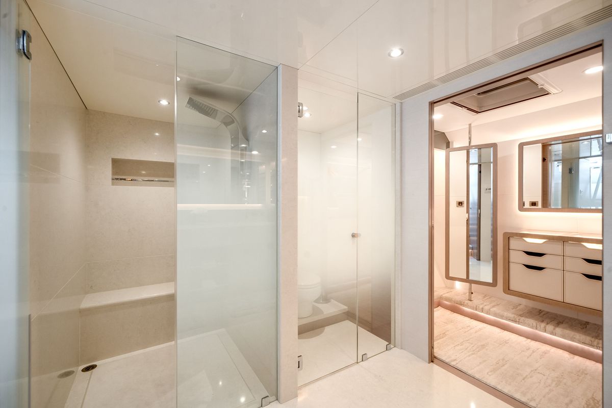 2022 Ocean Alexander 106 