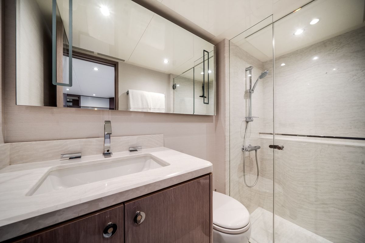 2022 Ocean Alexander 106 