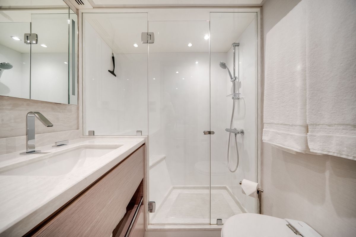 2022 Ocean Alexander 106 