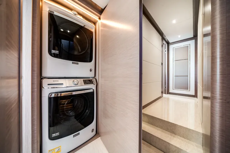 Carbon Copy Yacht Photos Pics 