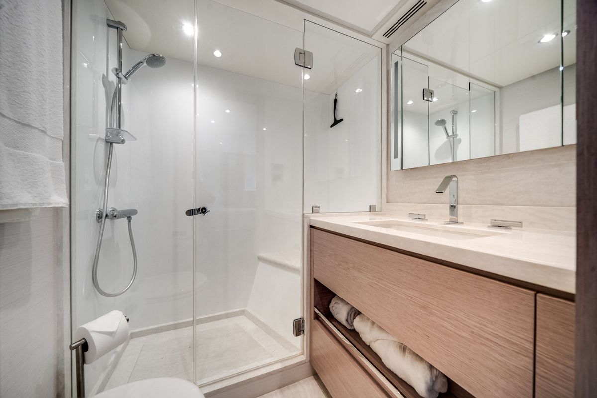 2022 Ocean Alexander 106 