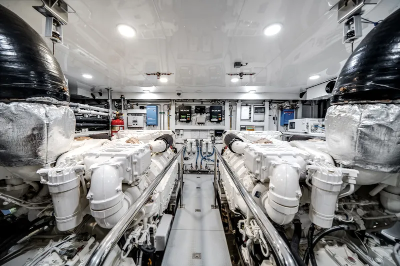 Carbon Copy Yacht Photos Pics 