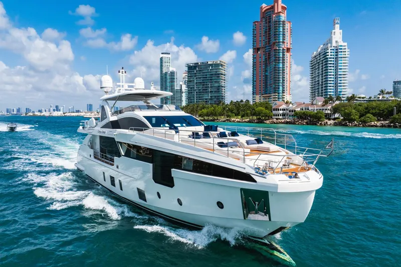 Carpe Diem Yacht Photos Pics 