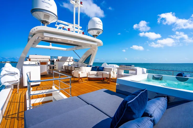 Carpe Diem Yacht Photos Pics 