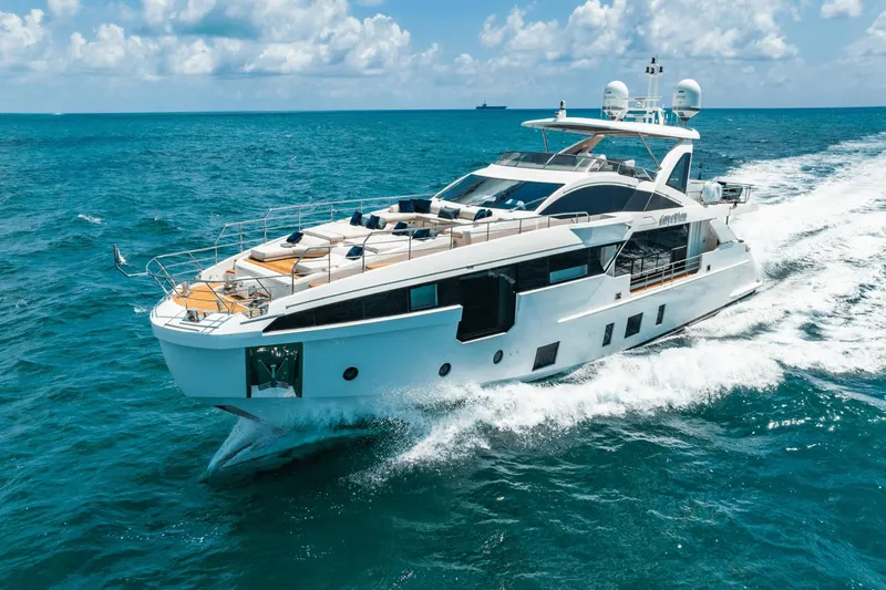 Carpe Diem Yacht Photos Pics 