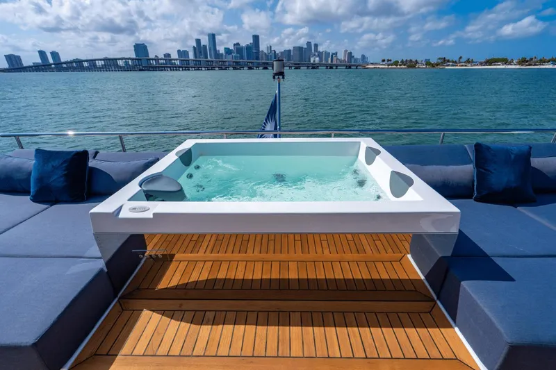 Carpe Diem Yacht Photos Pics 