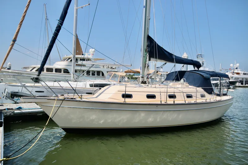 Compass Rose III Yacht Photos Pics 2004 Island Packet 370