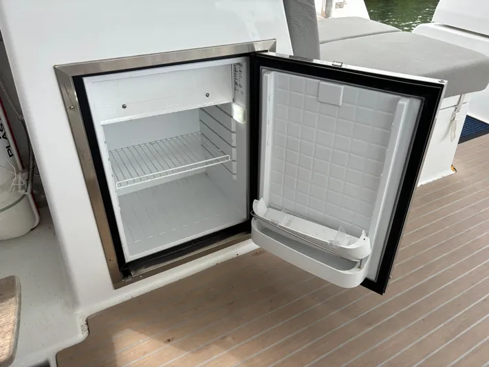 Boomerang Yacht Photos Pics 