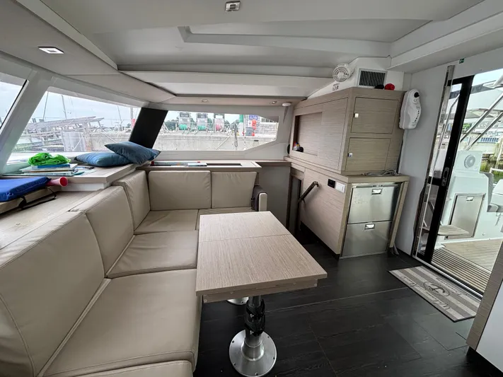 Boomerang Yacht Photos Pics 