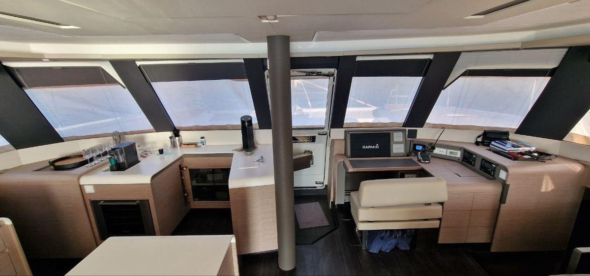 2022 Fountaine Pajot 61 