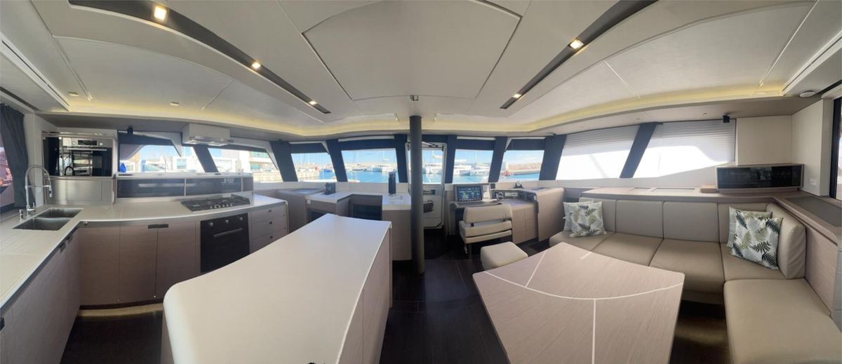 2022 Fountaine Pajot 61 