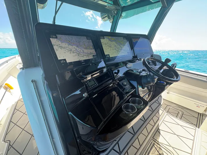 Eg Vodka Yacht Photos Pics 