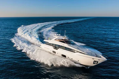 Ferretti Yachts 960