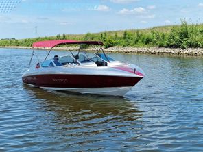 1989 Bayliner Arriva 2450
