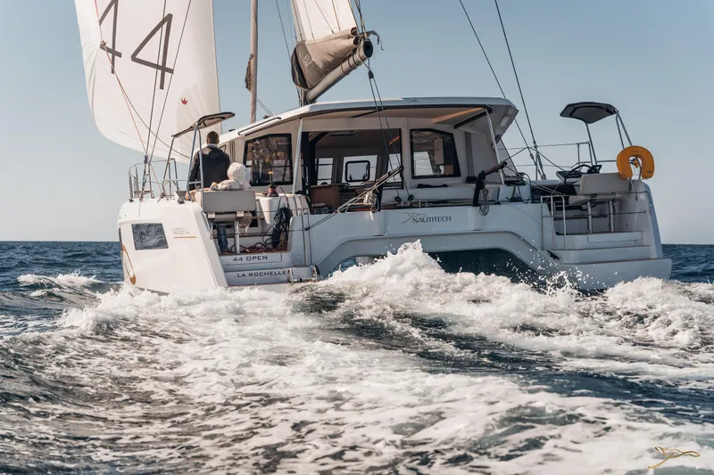  Yacht Photos Pics Nautitech 44 Open de 2024