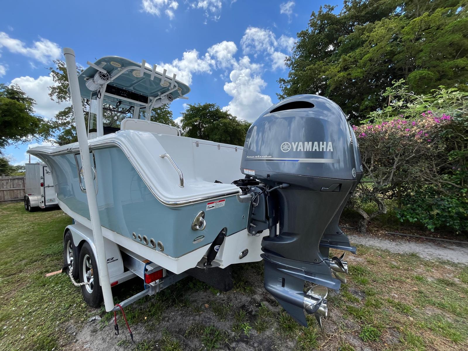 2021 Sea Hunt Gamefish 27 with Coffin Box Center Console for sale