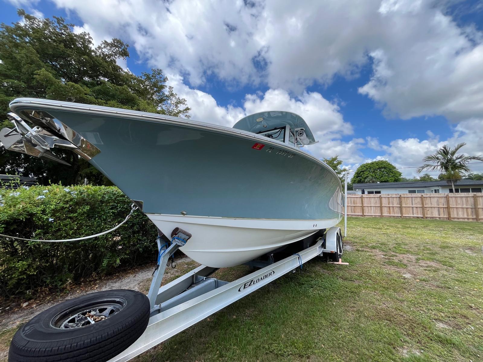 2021 Sea Hunt Gamefish 27 with Coffin Box Center Console for sale