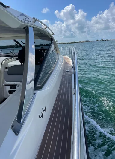 Amore Yacht Photos Pics 