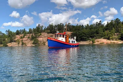 Lord Nelson 37 Victory Tug