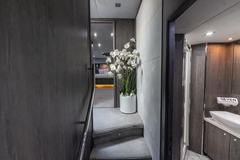 The Matrix Yacht Photos Pics Luxurious interior of 2007 Sunseeker 82 Yacht with elegant decor and modern amenities.