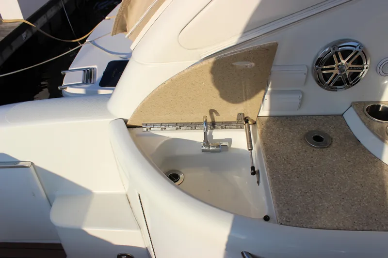  Yacht Photos Pics 2008 Formula 34 Cruiser boat sink and countertop detail.