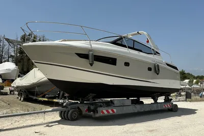 2018 Jeanneau Leader 33