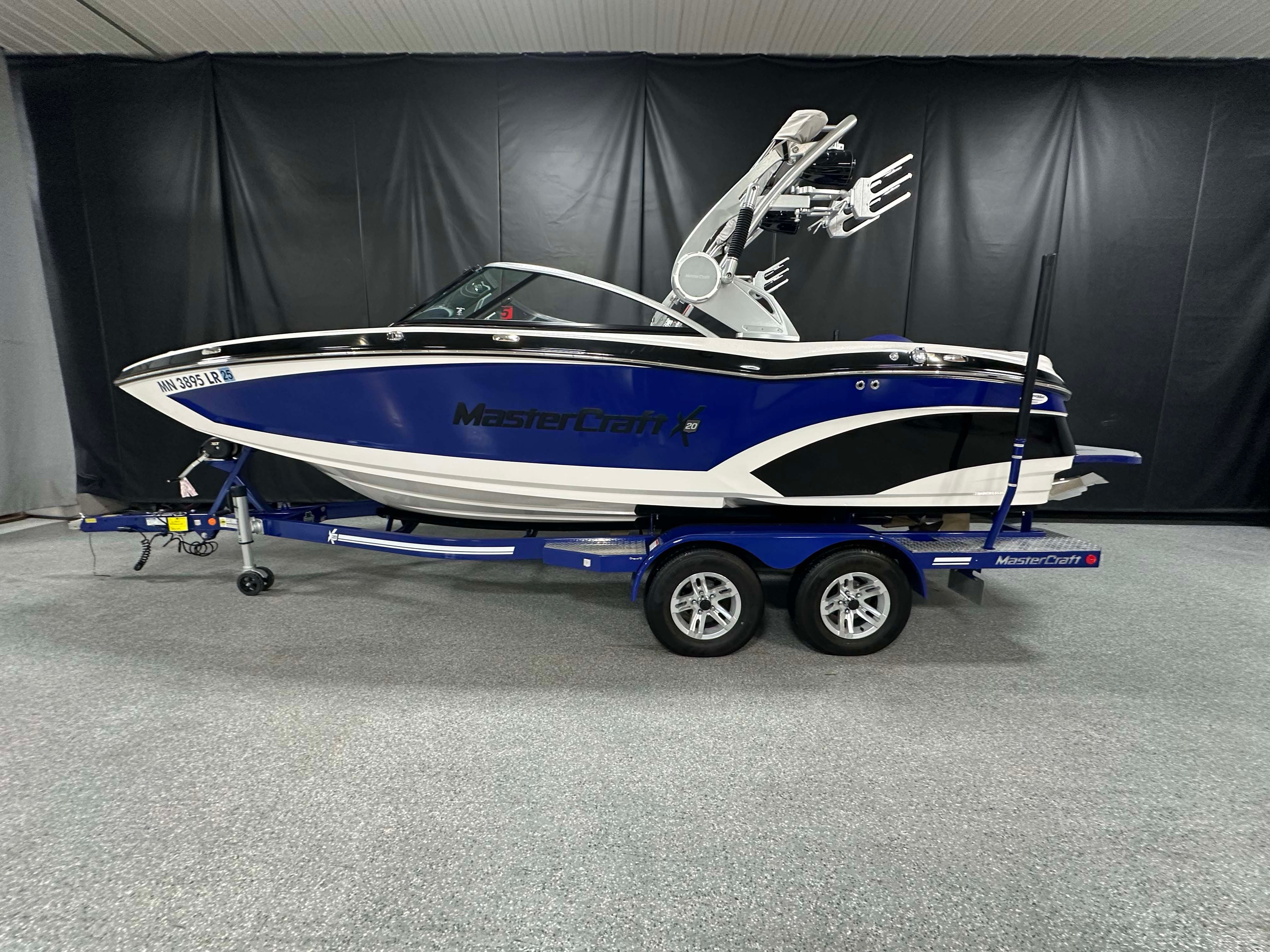 MasterCraft X20