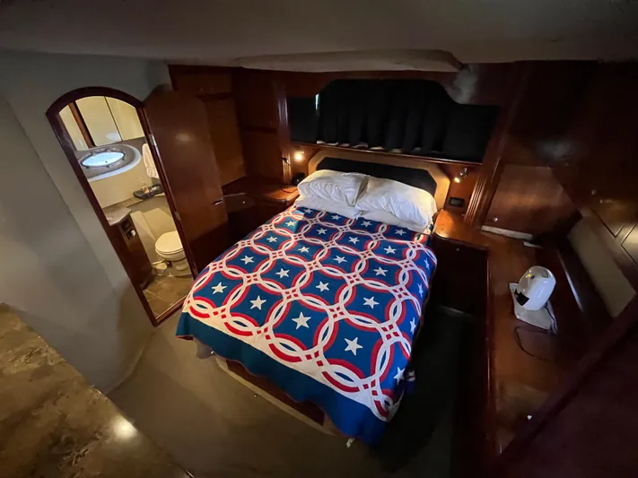 Gusto Yacht Photos Pics 