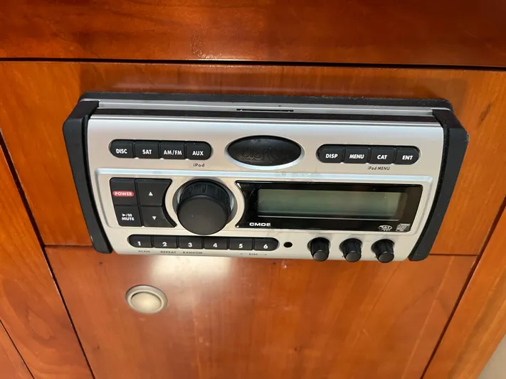 Gusto Yacht Photos Pics 