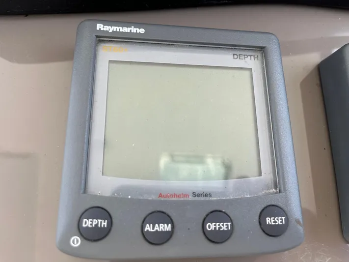 Gusto Yacht Photos Pics 