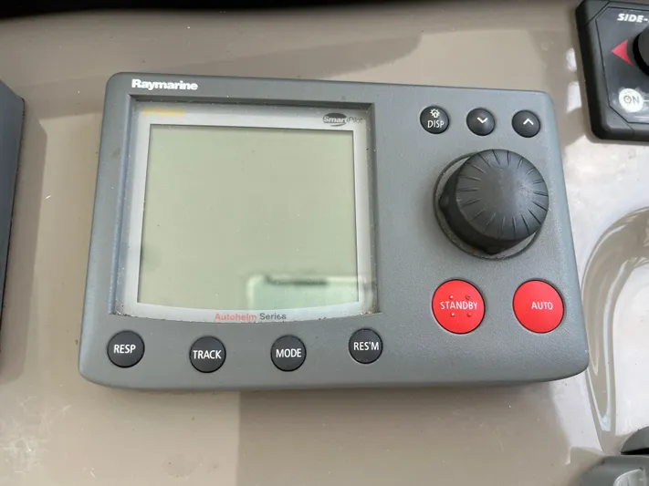 Gusto Yacht Photos Pics 