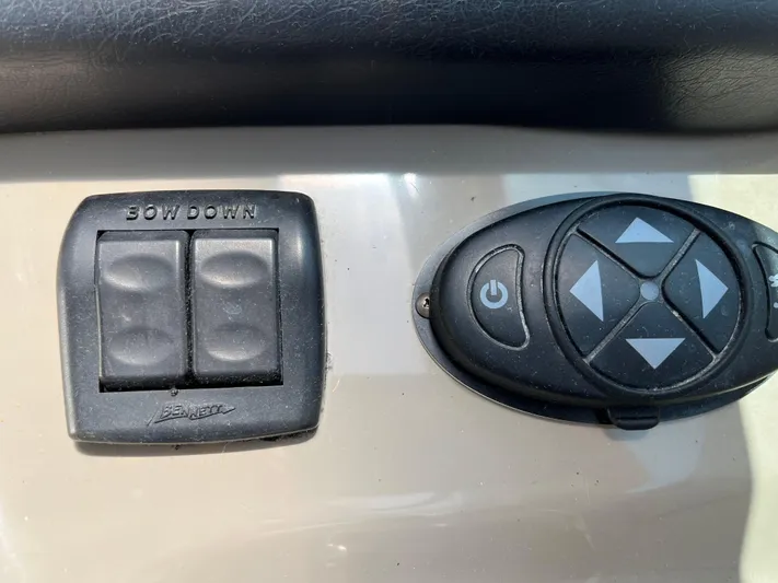 Gusto Yacht Photos Pics 