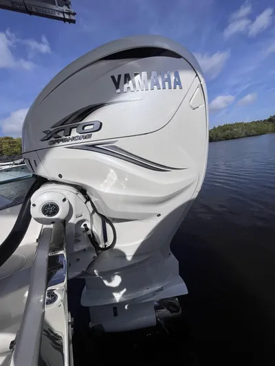  Yacht Photos Pics Yamaha XTO outboard motor on 2021 Sea Fox 368 Commander boat, docked on a sunny day.