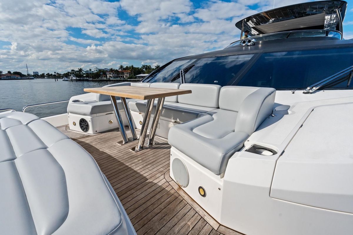 2019 Sunseeker 86 