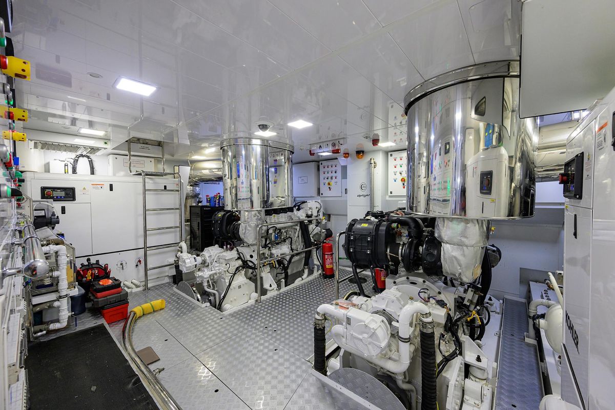 2022 Cantiere Delle Marche 106 
